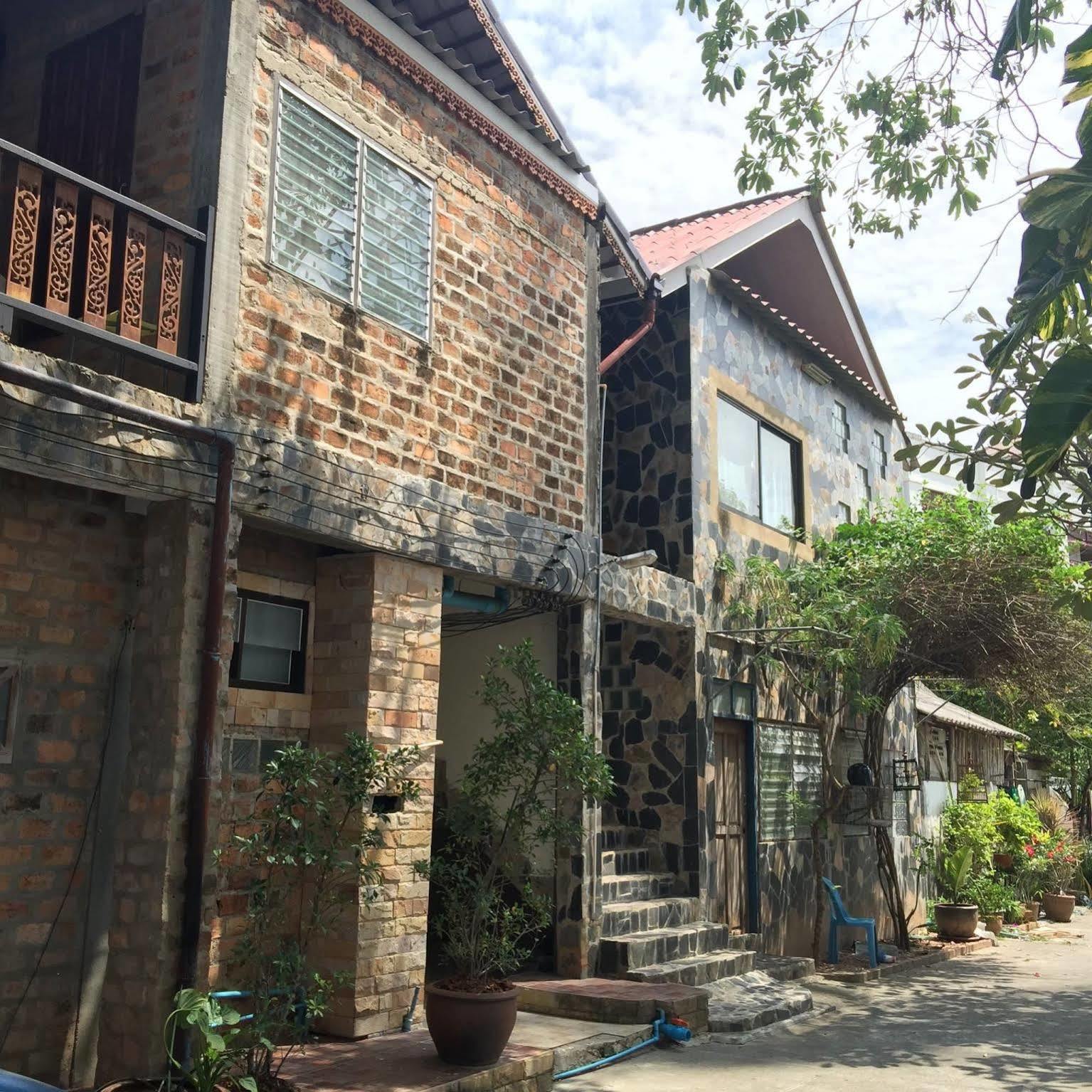 Baan Thai Homestay By Bgb Villas หาดกะตะ ภายนอก รูปภาพ