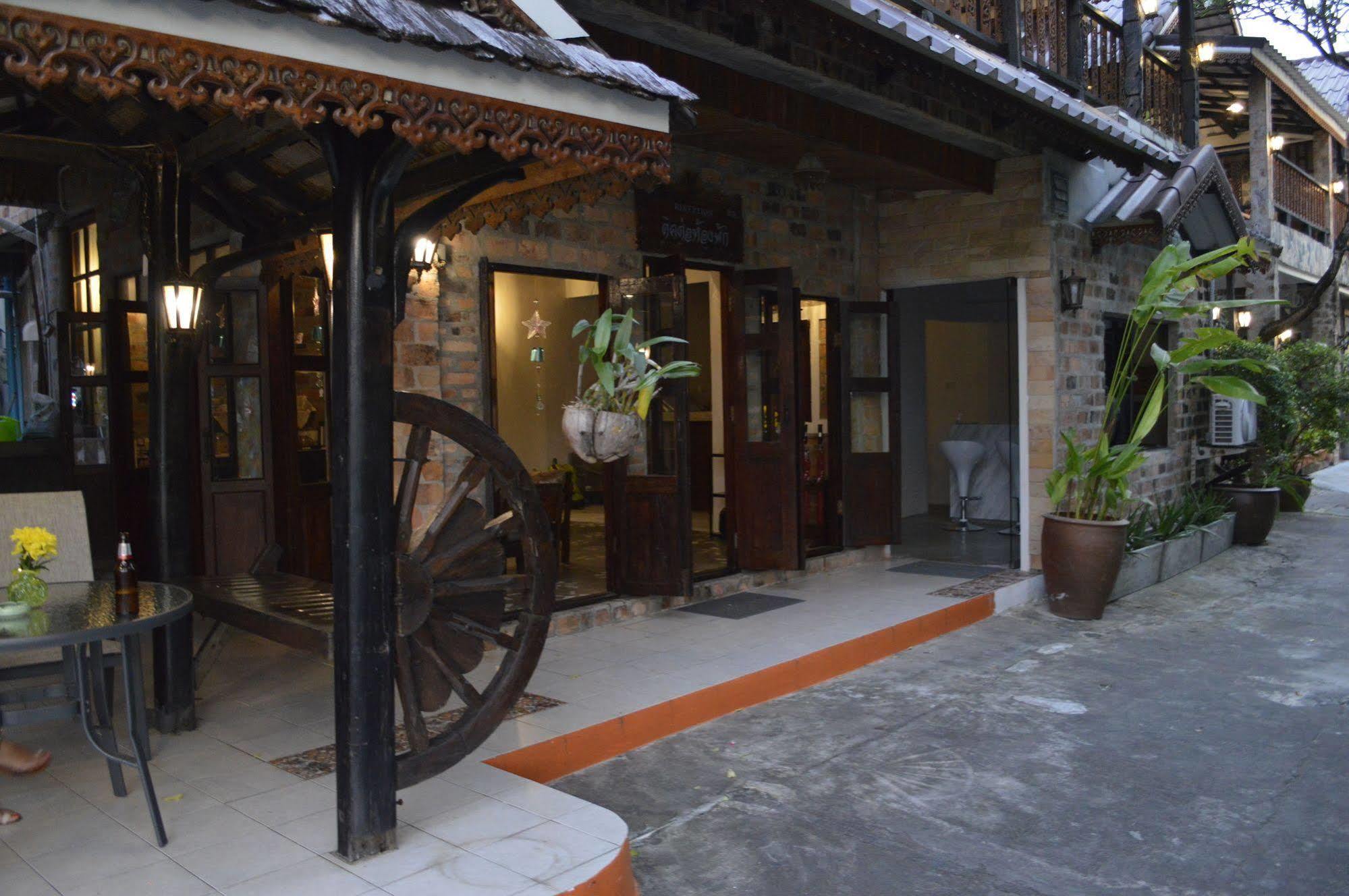 Baan Thai Homestay By Bgb Villas หาดกะตะ ภายนอก รูปภาพ