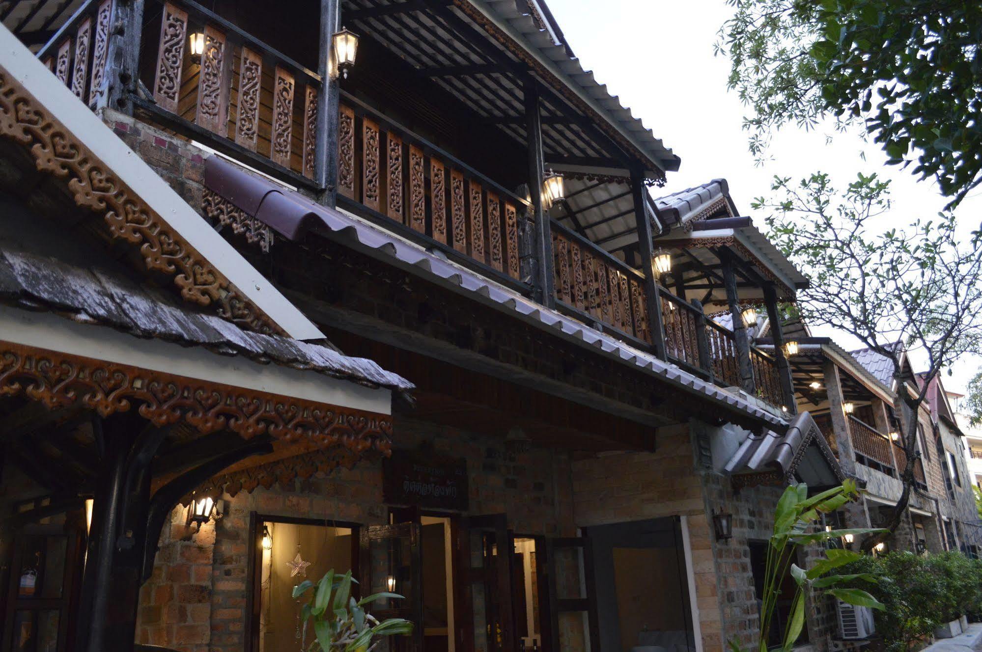 Baan Thai Homestay By Bgb Villas หาดกะตะ ภายนอก รูปภาพ